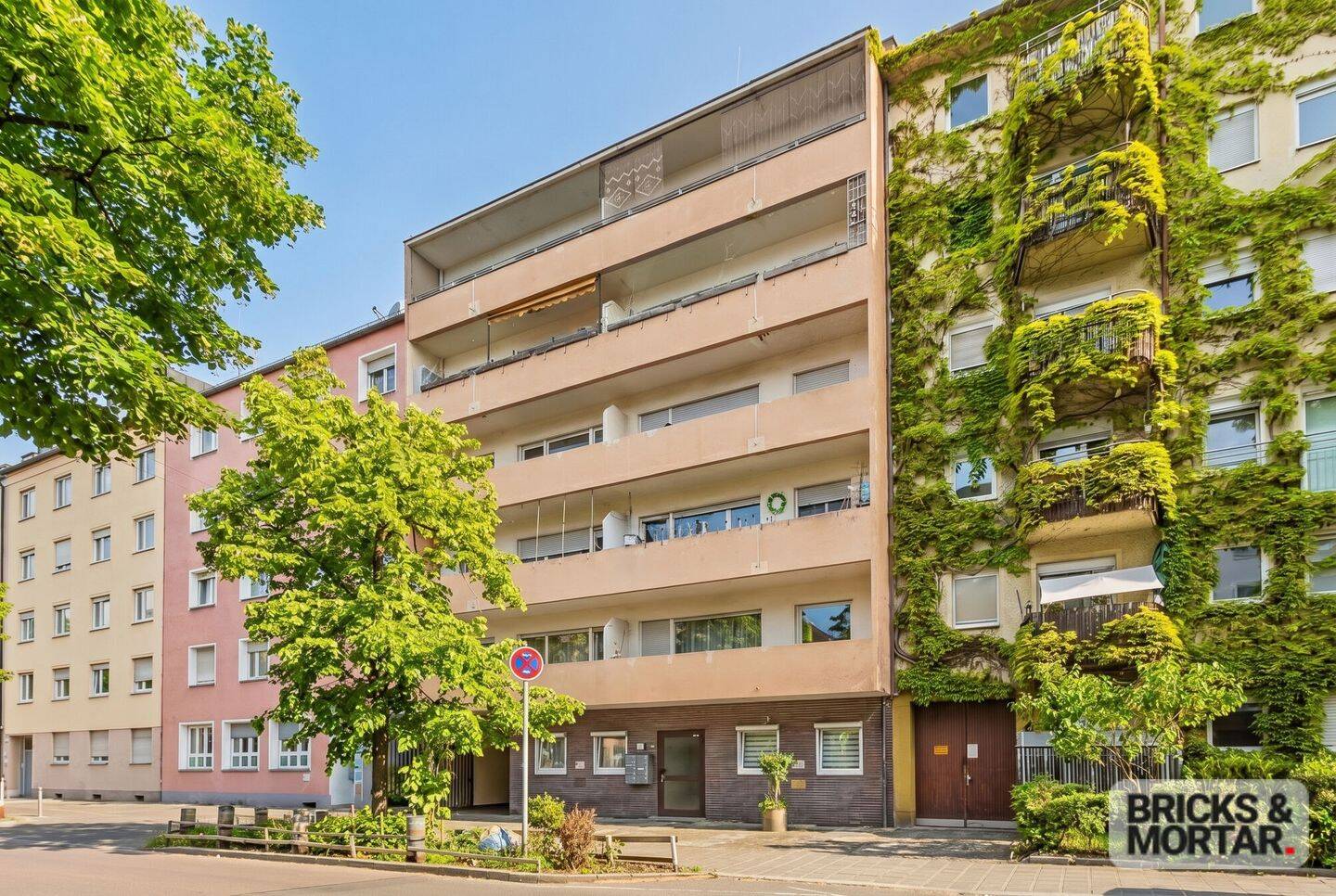 Helle 3-Zimmer-Wohnung mit Einzelgarage und 2 Balkonen in Nürnberg – Nürnberg – Vorschaubild 2