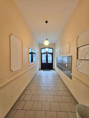 Top Lage - sehr schöne helle 2 Zimmer Wohnung mit Balkon – 10247 Berlin – Vorschaubild 2