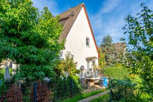 Familiengerechtes und lichtdurchflutetes Einfamilienhaus mit Doppelgarage und Garten in bester Lage – 12355 Berlin – Vorschaubild 1