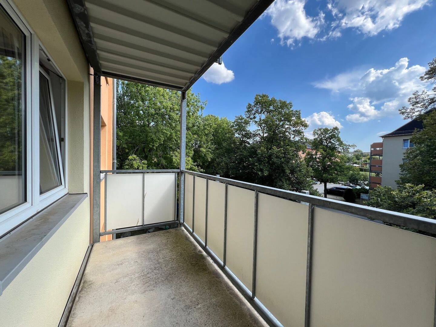 5-Zimmer-Wohnung plus Hauswirtschaftsraum auf 122 qm – Chemnitz – Vorschaubild 2