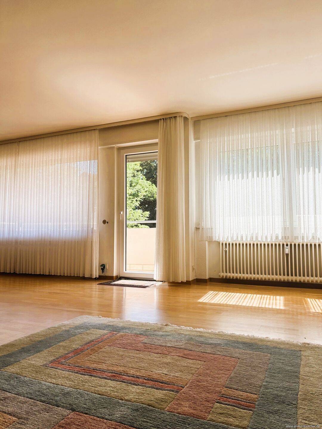 Ihre hochwertige 3 - 4 Zimmer Wohnung mit 2 Balkons und Einzelgarage am Rotenbühl – Saarbrücken – Vorschaubild 2