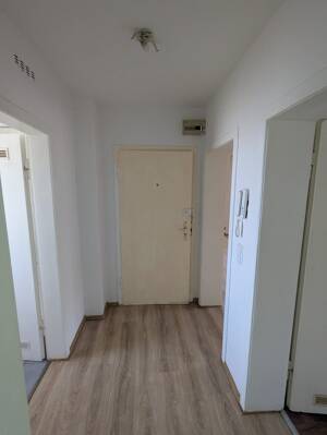 Charmante 3-Zimmer-Dachgeschosswohnung mit Balkon - zentral und ruhig in Hagen gelegen – 58095 Hagen – Vorschaubild 2
