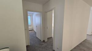 Neu umgebaute Traumwohnung in zentraler Lage von Memmingen – 87700 Memmingen – Vorschaubild 8
