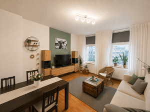 PROVISIONSFREI! Bezugsfreie 3-Zimmer-Wohnung mit Balkon & Aufzug in Magdeburg-Buckau! – 39104 Magdeburg – Vorschaubild 2