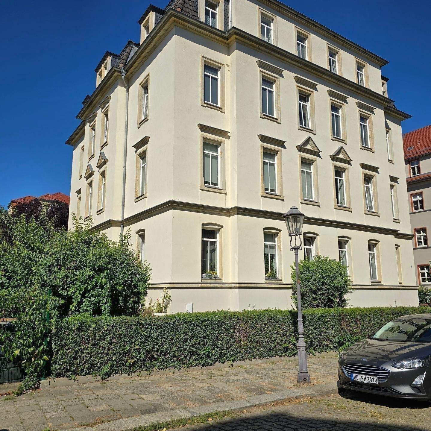 Freie gemütliche sonn. 2,5 DG-Mais.-Wohnung mit mod. EBK + Stellplatz in ruhiger Lage v. Dresden-Löbtau – Dresden – Vorschaubild 3