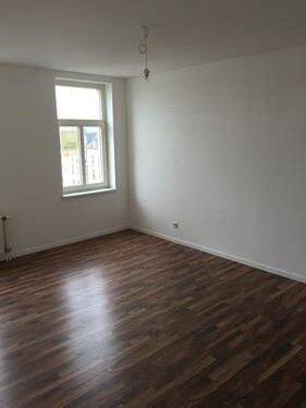 Großzügige 2-Zimmer mit Aufzug und Laminat in Zentrumsnähe zum Toppreis! – Chemnitz – Vorschaubild 5
