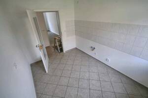 Lichtdurchflutete 3-Zimmer Wohnung in der Curiesiedlung mit Tiefgarage und Gartenblick – 39124 Magdeburg – Vorschaubild 3