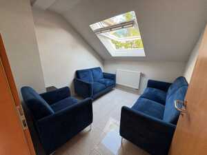 Lichtdurchflutete, möblierte 3-Zimmer-Dachgeschosswohnung (72 m2) – 70372 Stuttgart – Vorschaubild 3