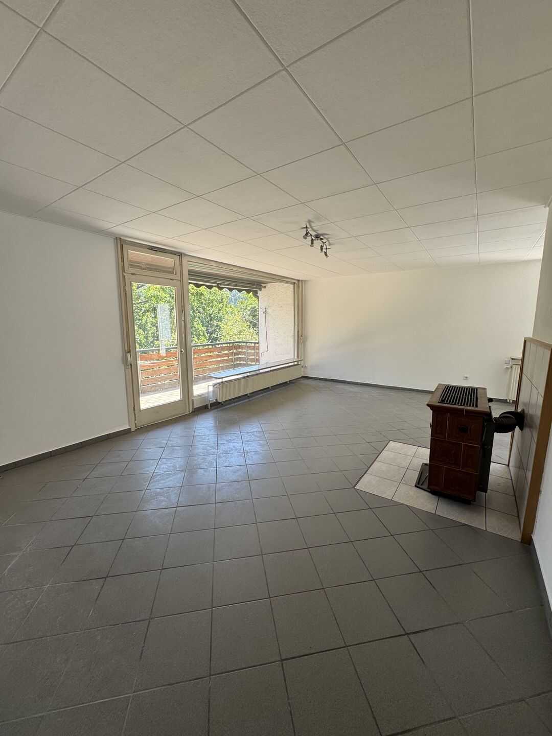 Attraktives, vermietetes Einfamilienhaus mit Einliegerwohnung in begehrter grüner Lage – Horb am Neckar – Bild 1 von 9