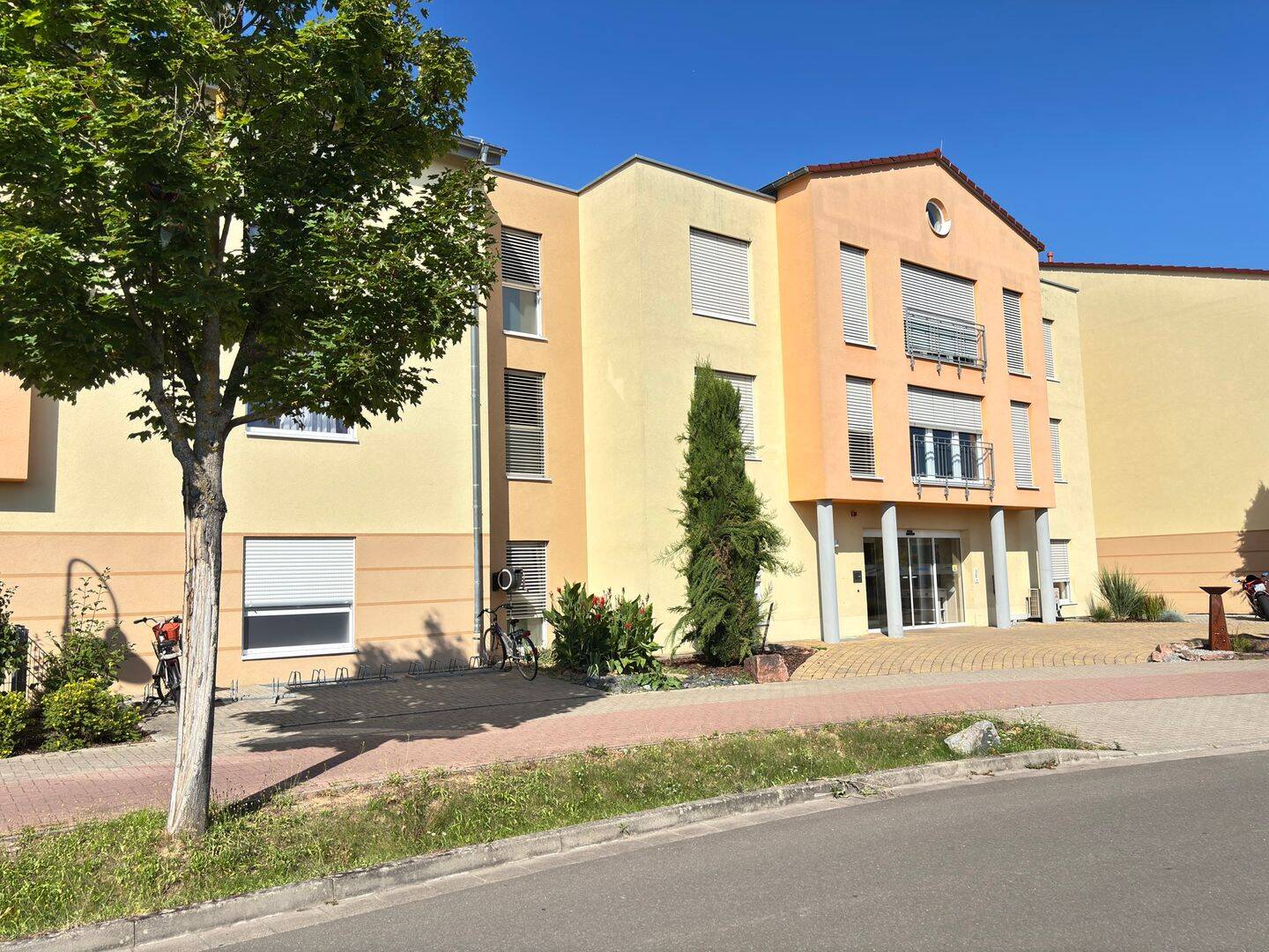 Gut vermietete ruhige Pflegeimmobilie als Kapitalanlage!