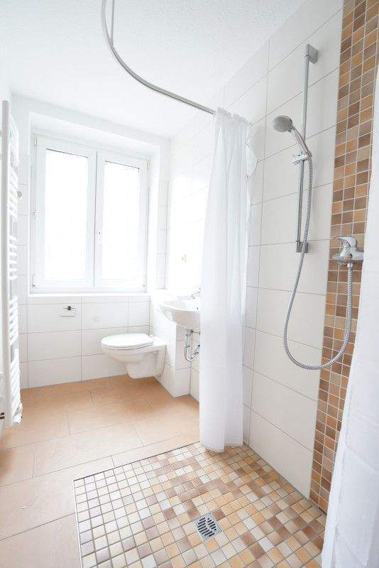 Schönes Duschbad I großer Balkon – Chemnitz – Vorschaubild 2