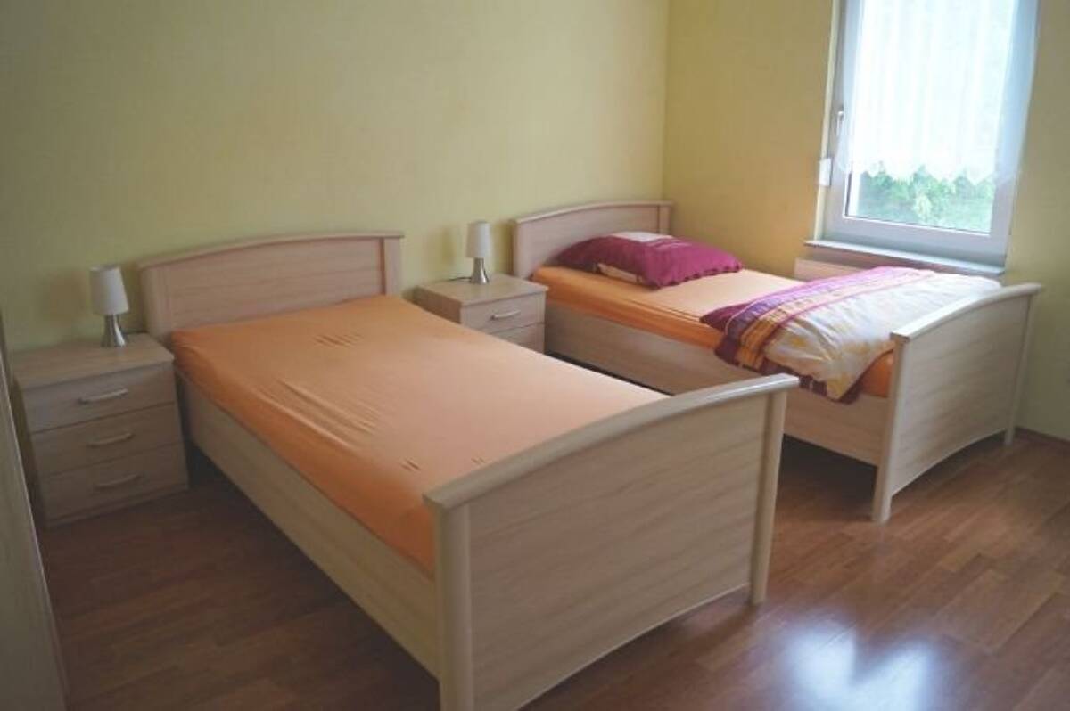 1-Zimmer-Apartment in Stuttgart-Ost mit WLAN - WOHNEN AUF ZEIT – 70188 Stuttgart – Bild 1 von 4