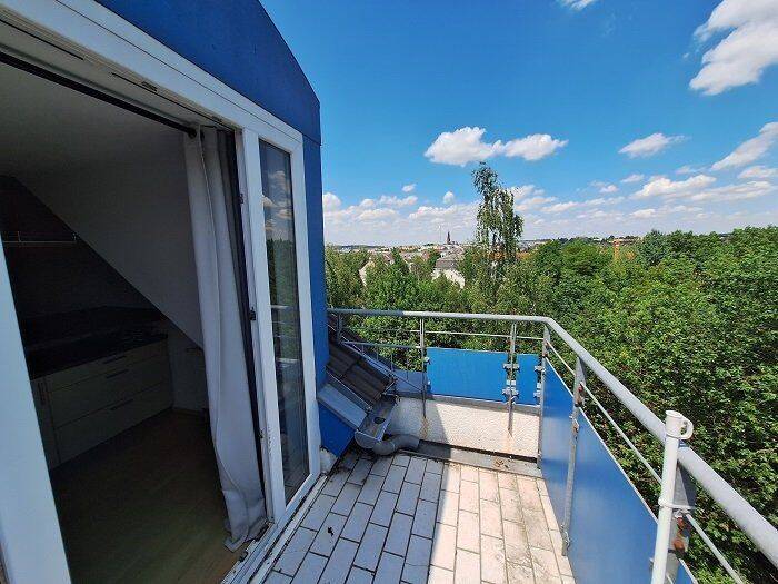 wunderbare Dachgeschosswohnung inkl EBK, Balkon und Lift