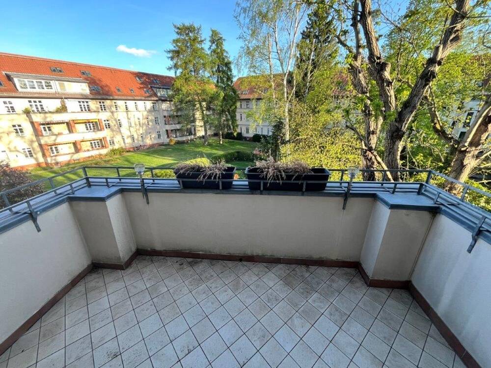 ca. 5 m² Süd/Ost Balkon am Breitenbachplatz
