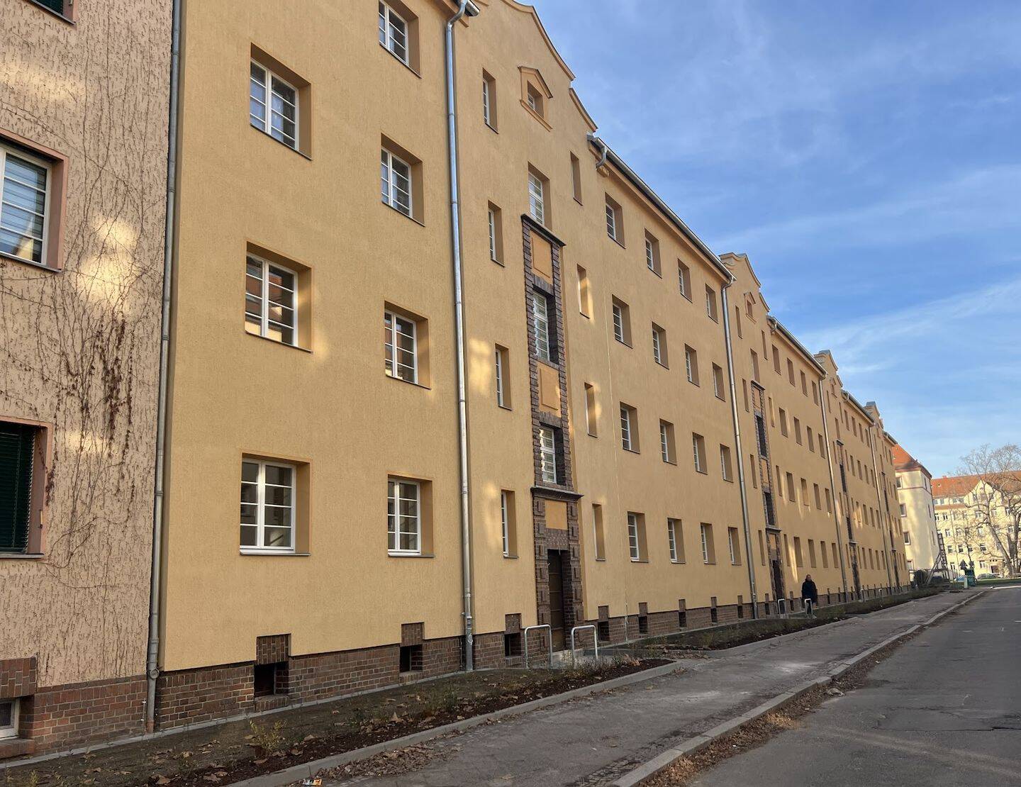 Erstbezug nach Sanierung - 2 Raumwohnung mit Balkon!