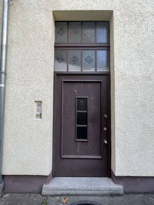 VOR DEN TOREN DES HOLZHAUSENSCHLÖSSCHENS: 2 Büros, eine Wohnung & Garage im Paket sofort frei! – 60318 Frankfurt am Main – Vorschaubild 6