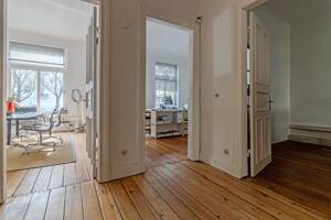 Stilechtes Altbau-Stadthaus mit vielen Nutzungsmöglichkeiten in zentraler Lage! – 20251 Hamburg – Vorschaubild 8