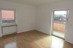 ** Ideal aufgeteilte und sehr schöne 2-Zimmer-Wohnung mit großem Balkon und Bergblick **
