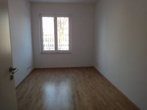 Parkett, Einbauküche, Dusch-/Wannenbad, G-WC, Balkon, Fußbodenheizung – 14469 Potsdam – Vorschaubild 7