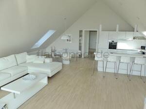 Exklusive, lichtdurchflutete 3,5-Zimmer-Dachgeschoss-Wohnung mit Dachterrasse Stuttgart-Plieningen – 70599 Stuttgart – Vorschaubild 2