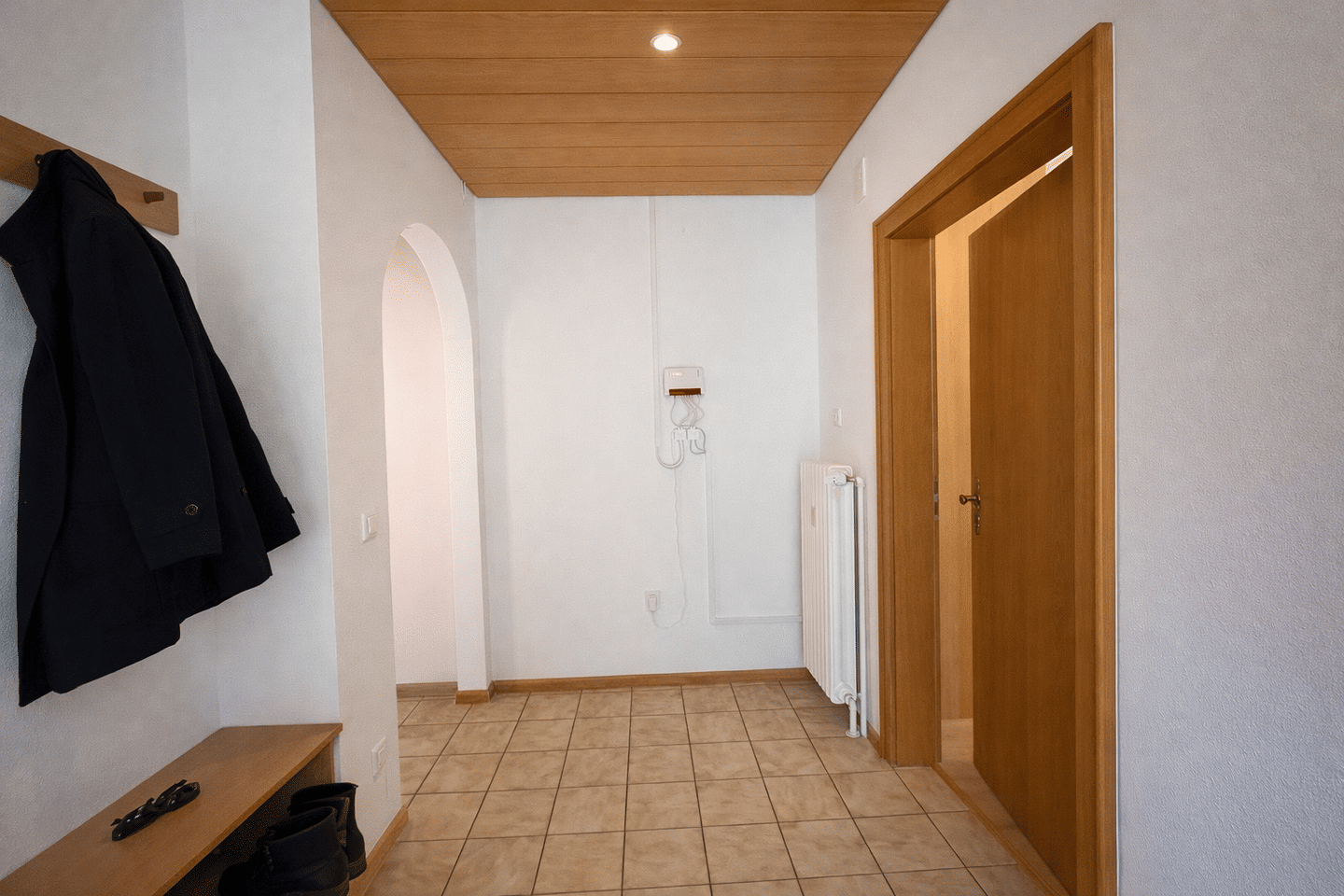 Großzügiges Mehrfamilienhaus + Grundstück mit Entwicklungspotenzial in begehrter Lage nahe der Hubl – Würzburg – Vorschaubild 4