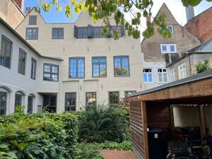 Luxuriöse 2-Zimmer-Terrassenwohnung auf der Lübecker Altstadtinsel ! Kernsaniert ! Denkmalschutz ! – 23552 Lübeck – Vorschaubild 2