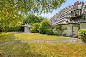 Charmante Villa mit parkähnlichem Grundstück in Othmarschen – 22605 Hamburg – Vorschaubild 3