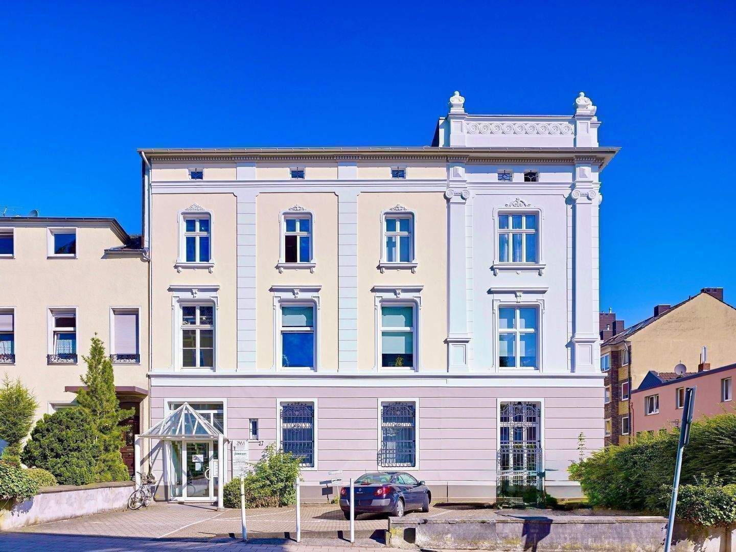 Eyecatcher ! Wohn- und Geschäftshaus in exponierter und nicht duplizierbarer Solitärlage, Nähe Bunter Garten ! – Mönchengladbach – Vorschaubild 2