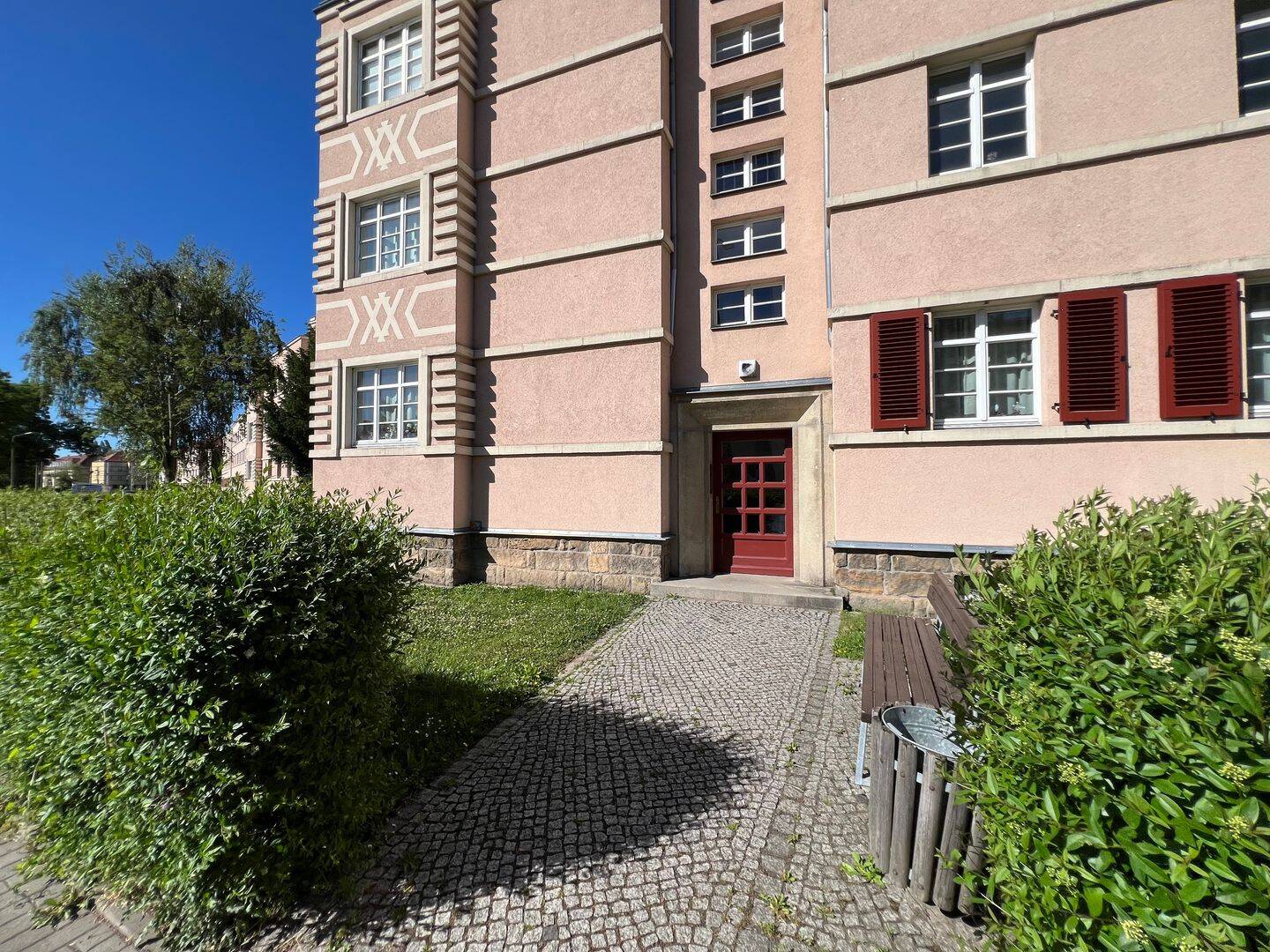 Gefragte Wohnungsgröße im Denkmalensemble! Vermietete 4-Zimmer-Wohnung mit Balkon und Stellplatz – Dresden – Vorschaubild 8