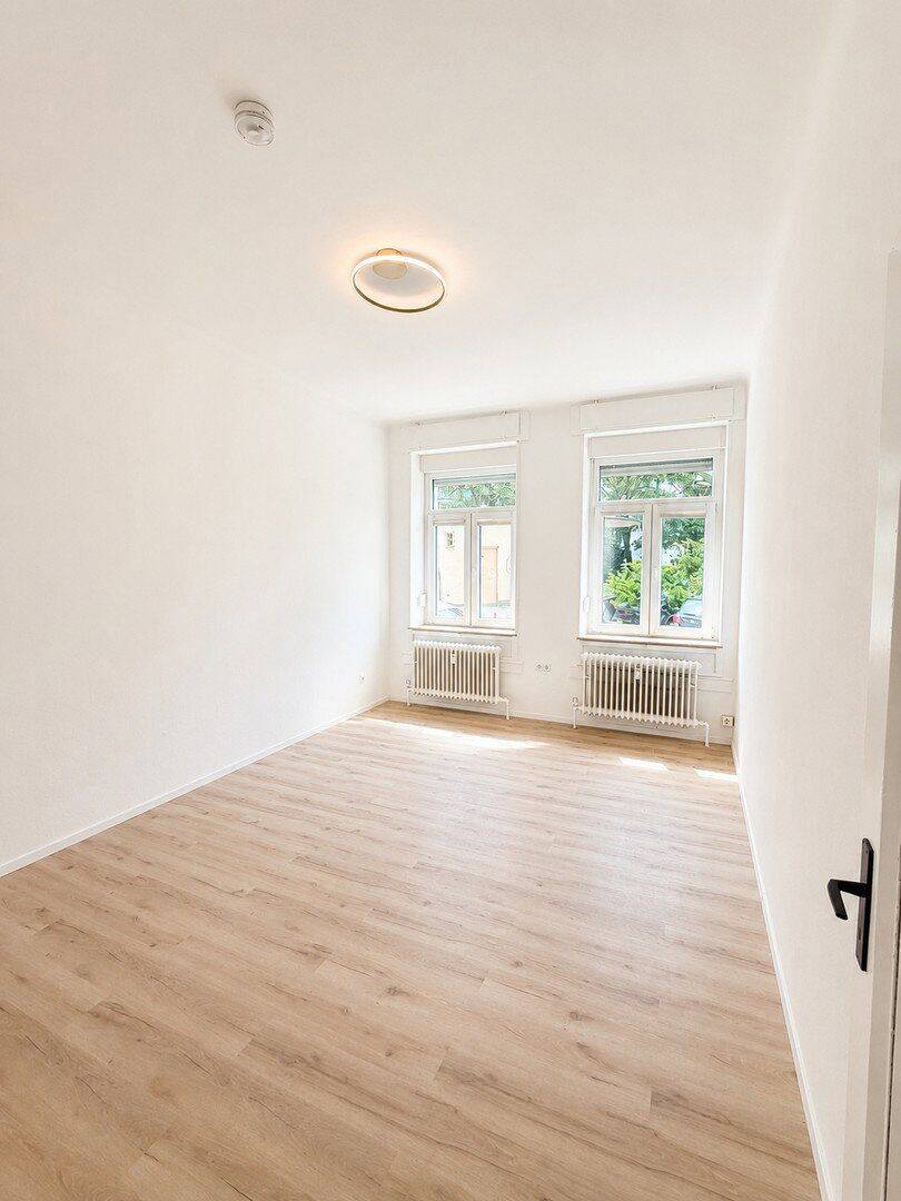 Modernisierte 3-Zimmer-Wohnung mit Balkon, Einbauküche & Tageslichtbad – Ludwigshafen am Rhein – Vorschaubild 4