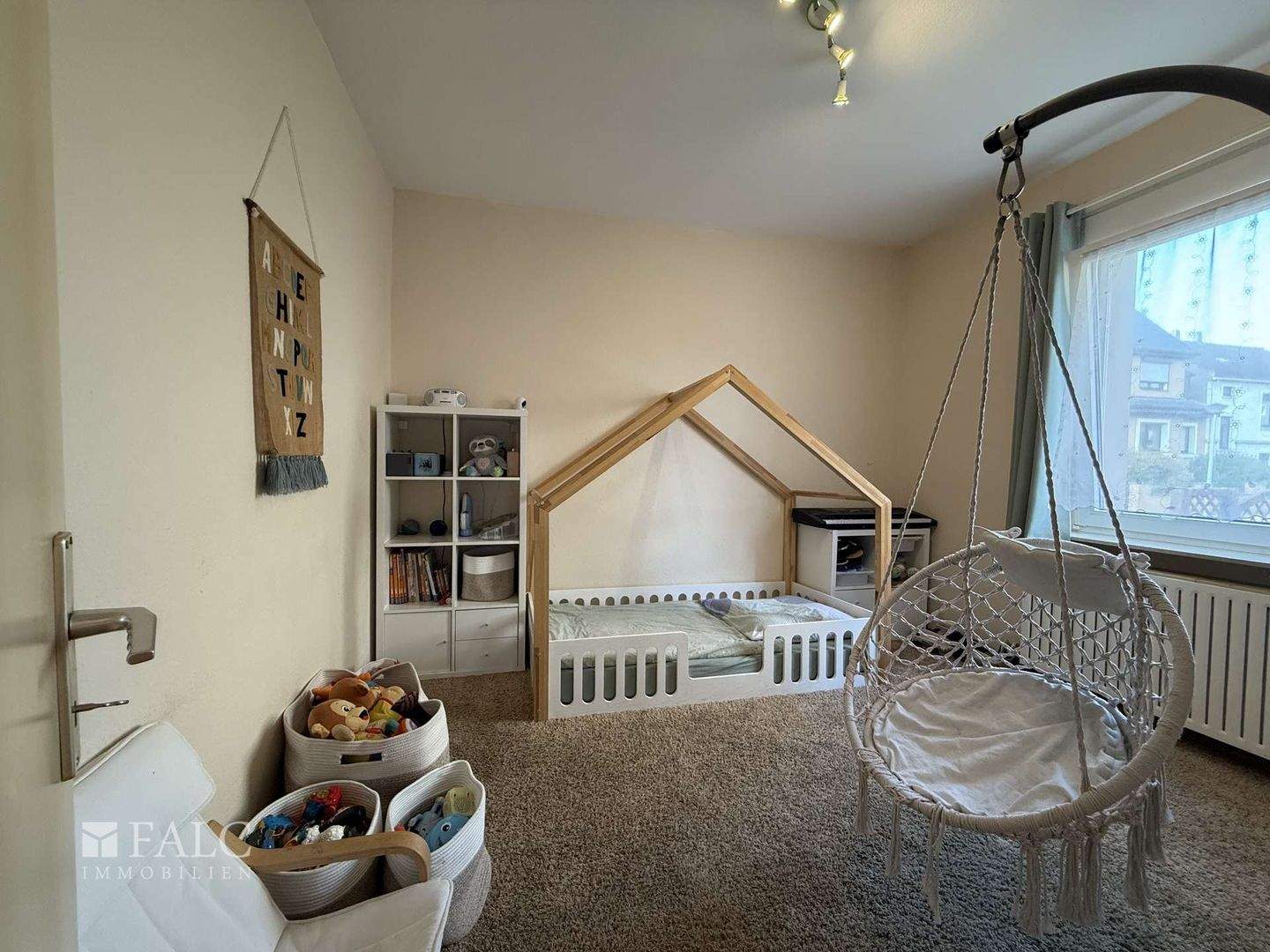Familienfreundliches Einfamilienhaus mit Garten und Terrasse in ruhiger Lage – Oberhausen – Vorschaubild 2