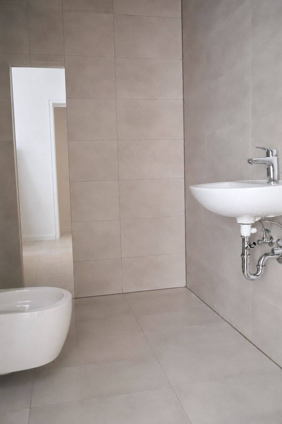 Erstbezug nach Sanierung –2-Zimmer-EG-Wohnung mit geräumigem Balkon – Nürnberg – Vorschaubild 2