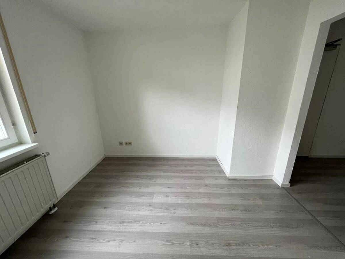 Schöne, helle 1,5 Zimmer Wohnung – 72379 Hechingen – Bild 1 von 7