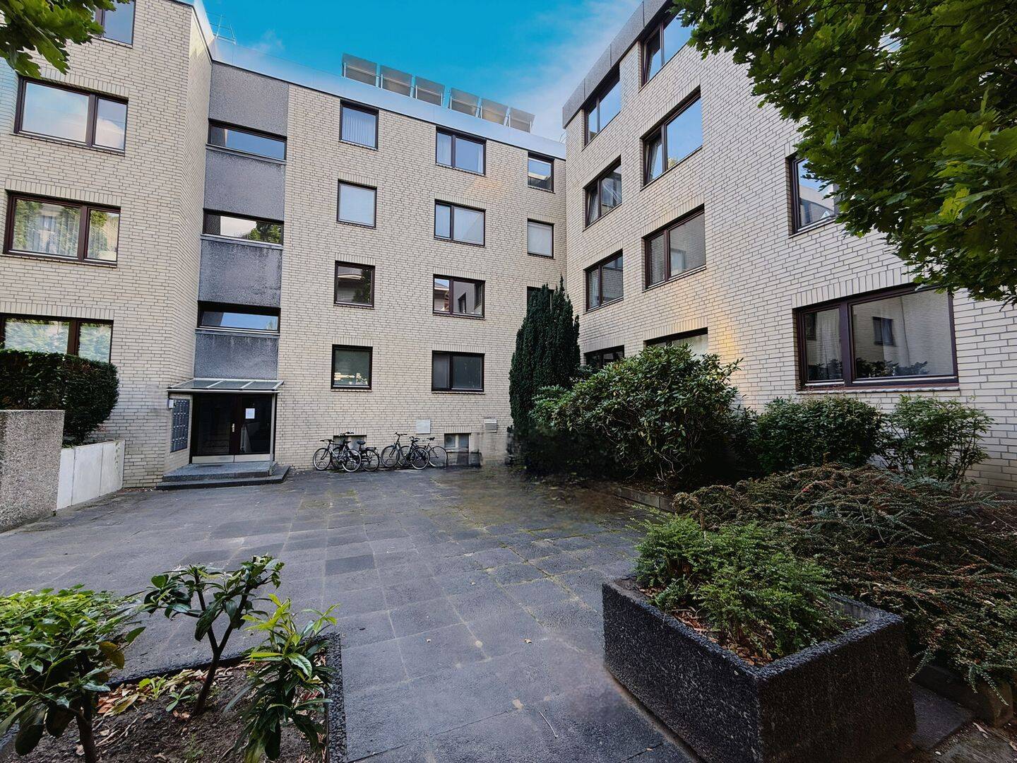 Exklusives Apartment am Mittelweg in Hamburg-Harvestehude! – Hamburg – Bild 1 von 9