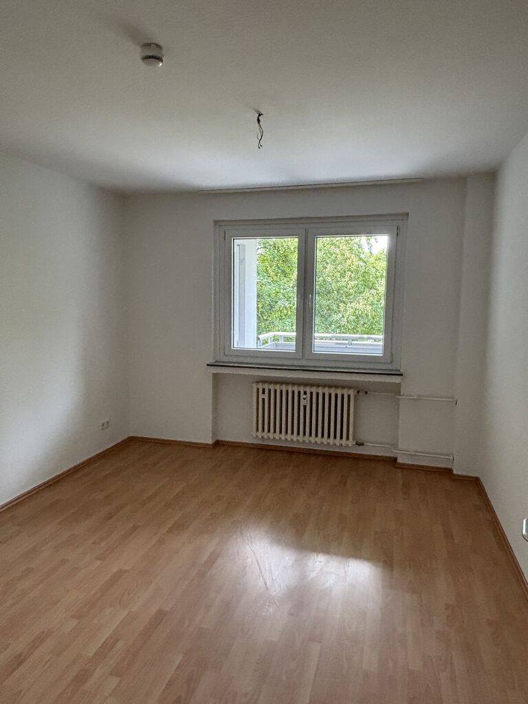 Bezugsfertige Wohnung - Einfach Möbel rein und Füße hoch! – Düsseldorf – Vorschaubild 3