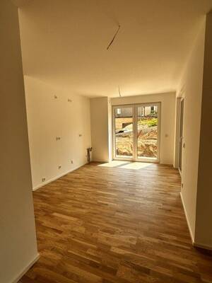 Ihre neue Familienwohnung im Erstbezug mit Terrasse. – 1127 Dresden – Vorschaubild 6