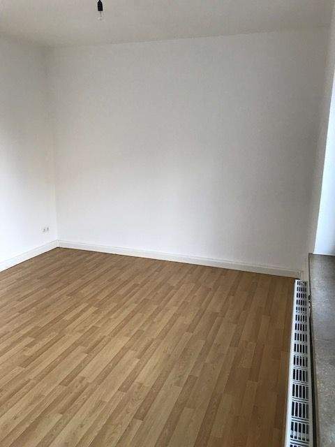 +++ ATTRAKTIVE WOHNUNG MIT BALKON AUF EINER RUHIGEN NEBENSTRASSE +++ – Chemnitz – Vorschaubild 5