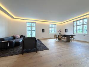 Repräsentative Altbauwohnung mit weiten Sichtachsen – 80634 München – Vorschaubild 2