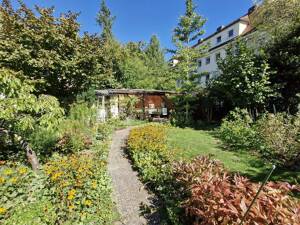 Top Lage zwischen Röthelheimbad und Ohmplatz! Großzügige Doppelhaushälfte mit wunderschönem Garten – 91052 Erlangen – Vorschaubild 3