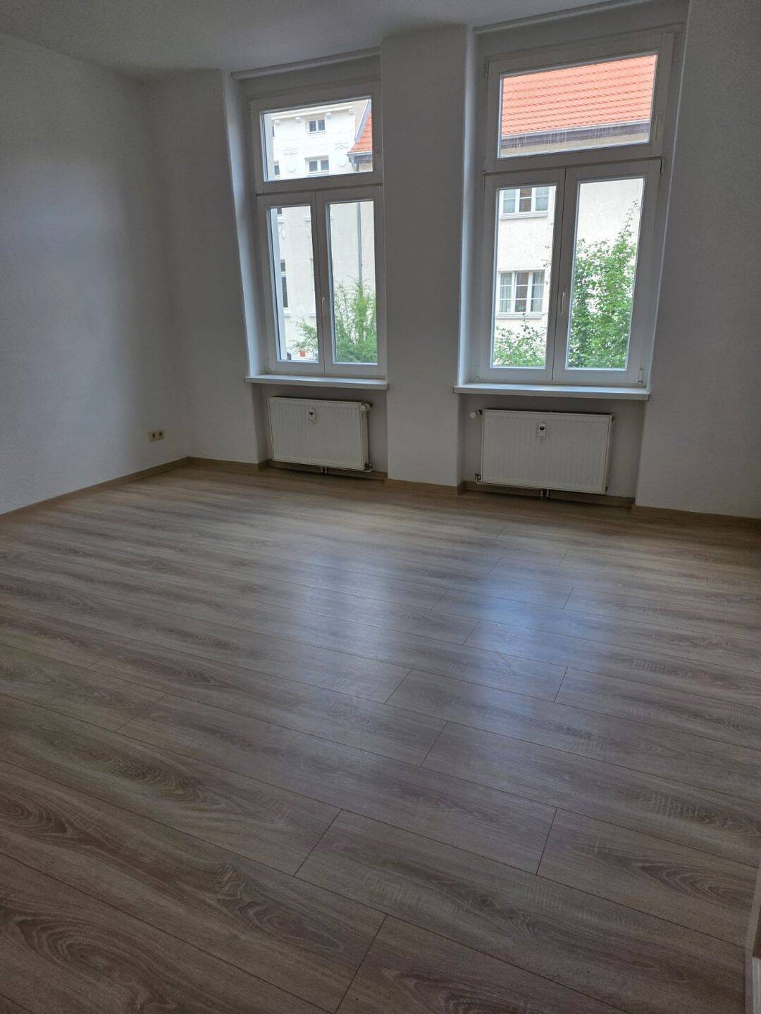 gepflegte 4-Raum-Wohnung in der Bahnhofsvorstadt mit 2 Bädern und Balkon – Stendal – Vorschaubild 6