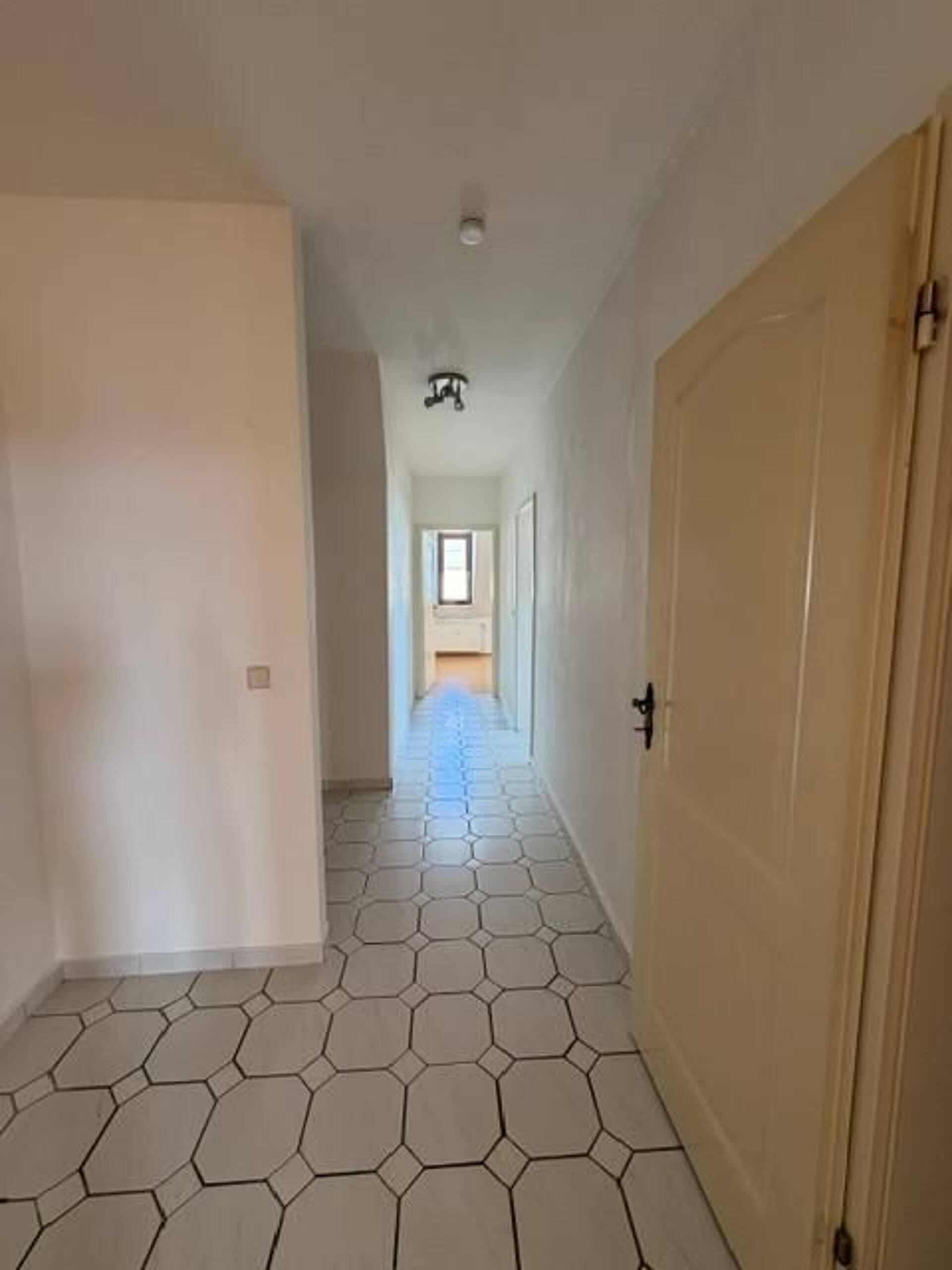 Haus in 08525 Plauen mit 775 m² kaufen