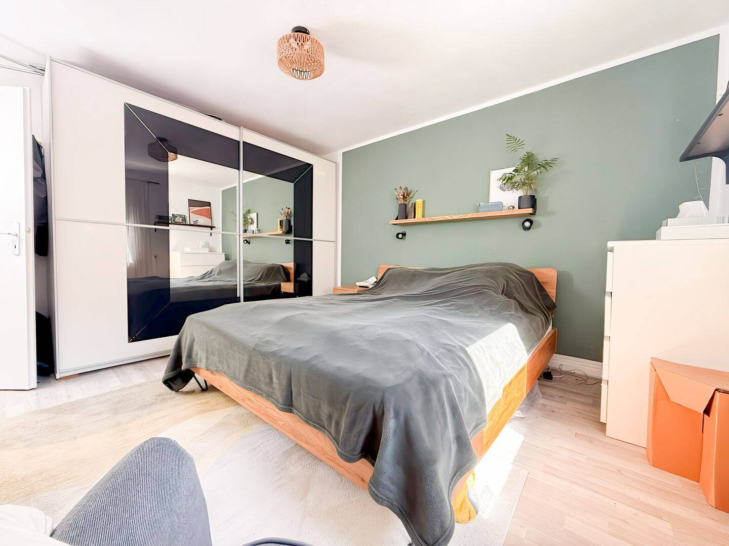 Top-Lage in Erlangen: 2-Zimmer-Wohnung mit bis zu 5 % Rendite und WG-Potenzial – Erlangen – Vorschaubild 5