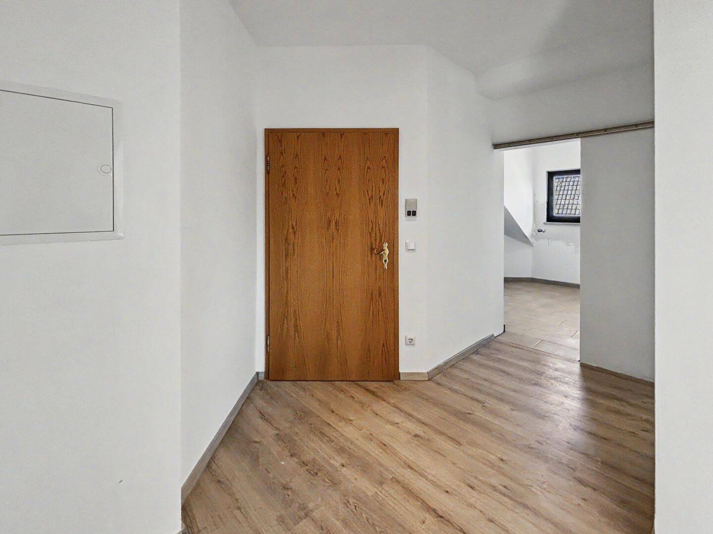 Modernisierte 2-Zimmer-Wohnung mit sonnigem Balkon in Trudering – München – Vorschaubild 6