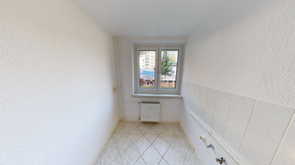 Großzügige 2-Raum-Erdgeschosswohnung in zentraler Lage – Chemnitz – Vorschaubild 3