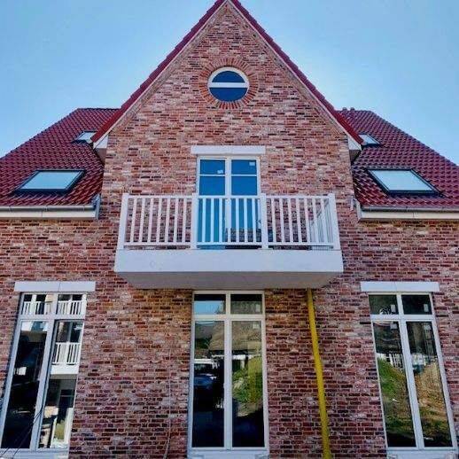 Seltene Gelegenheit: Die ganze Endetage für sich allein - exklusive DG-Wohnung mit Holzbalken und Neubaukomfort – Holm – Vorschaubild 4