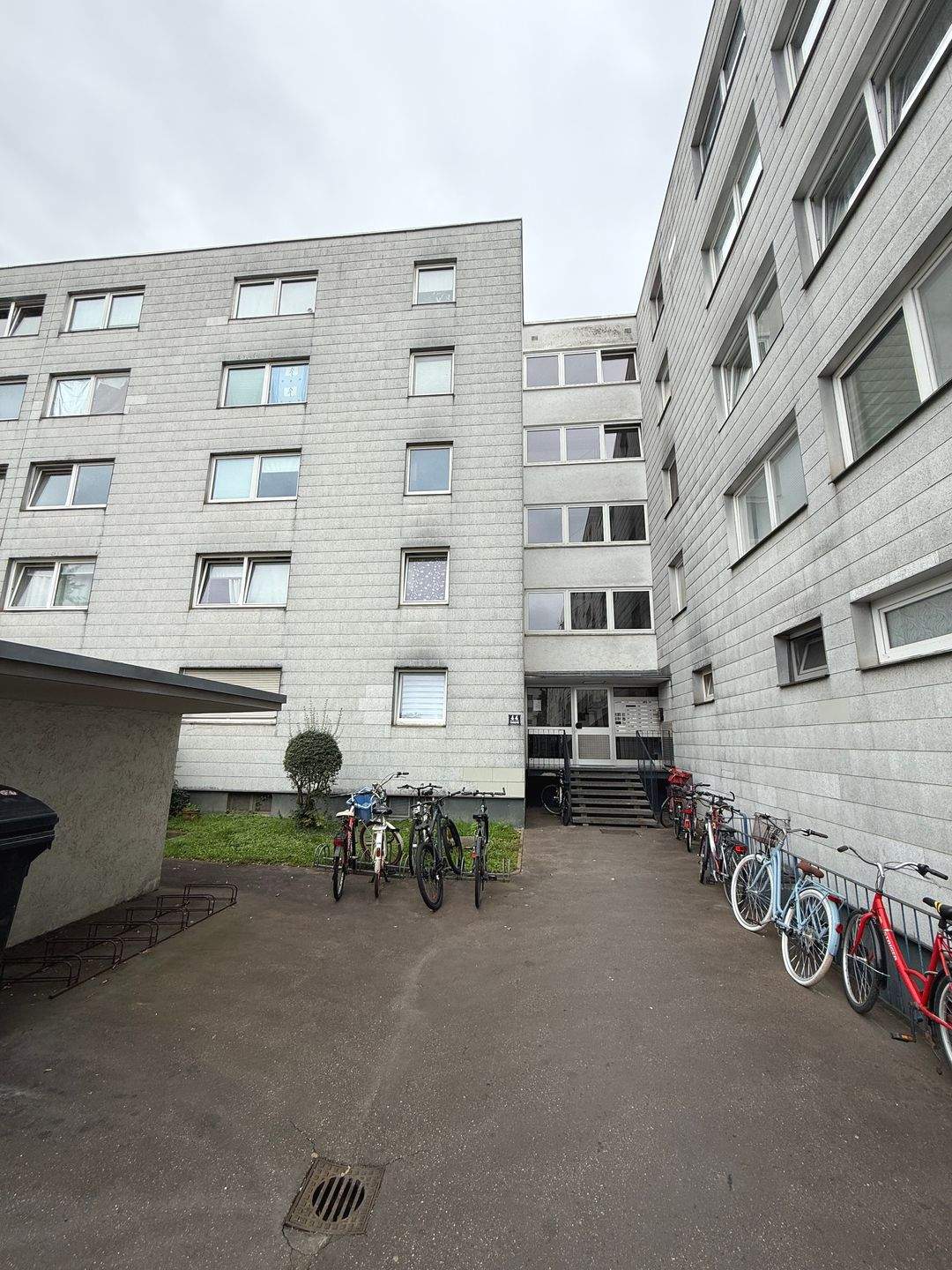 Charmante 3-Zimmer-Wohnung in verkehrsgünstiger Lage in Ingolstadt-Ost – Ingolstadt – Vorschaubild 3