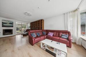 Großzügiges Einfamilienhaus mit großem Grundstück in bester Lage von Hamburg-Jenfeld – 22043 Hamburg – Vorschaubild 4