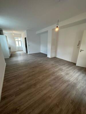 Möbliertes Appartement / Dusche / Fußbodenheizung / ohne Balkon – 54293 Trier – Vorschaubild 8