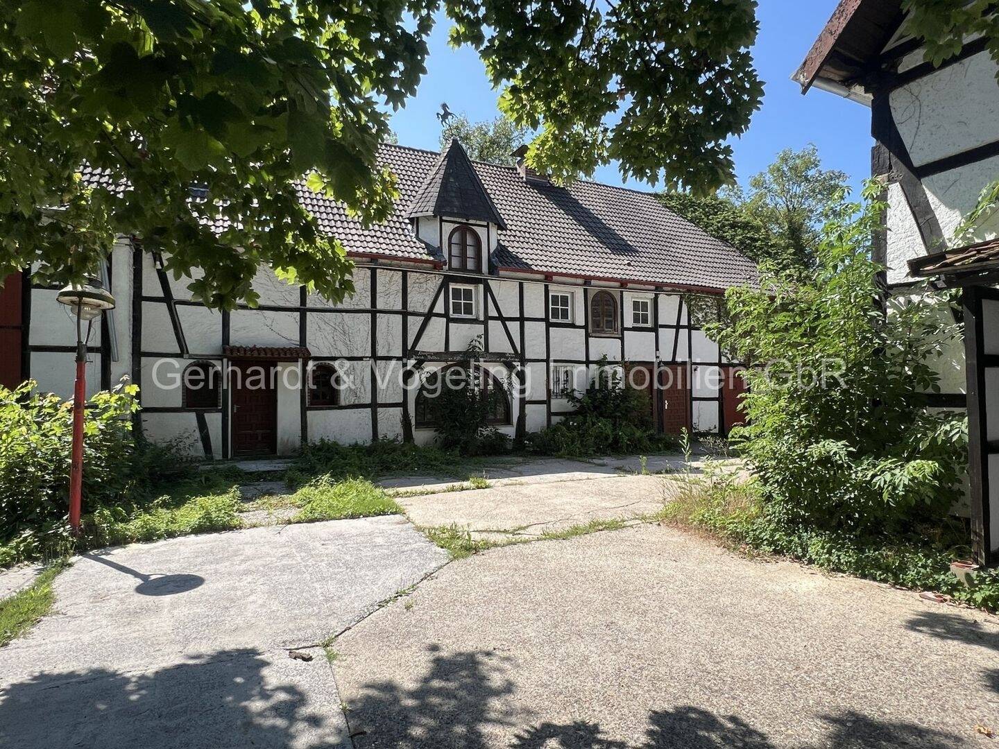 RESERVIERT - Außergewöhnliche Hofanlage im Fachwerkstil - viel Platz, großes Grundstück & vielseitige Nutzungsmöglichkeiten in Hamm-Norddinker