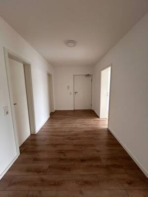Ihr neues Zuhause am Karlsplatz - 3 Zimmerwohnung ab sofort frei – 34117 Kassel – Vorschaubild 3
